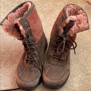 Brown Ugg Vibram waterproof winter boots 8